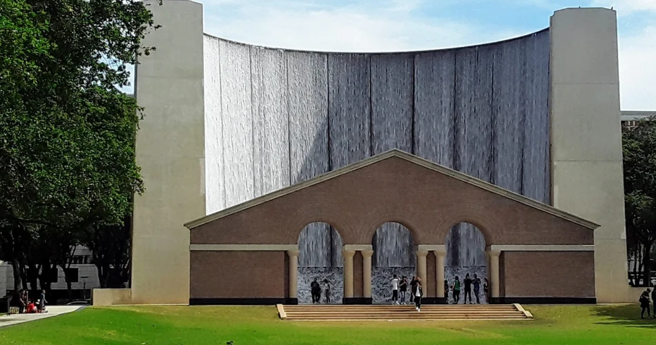 Una visita al Parque Waterwall de Gerald D. Hines en Houston, Texas
