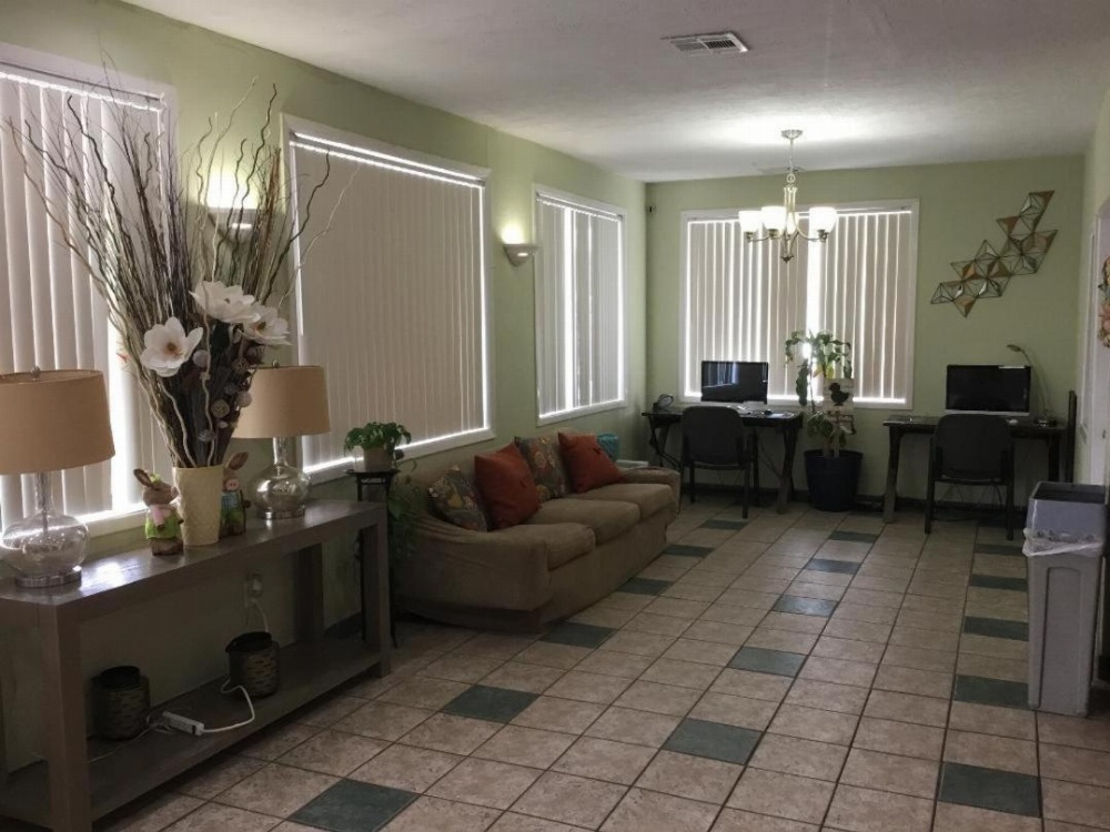 Houston Inn and Suites